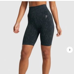 GYMSHARK ADAPT ANIMAL SEAMLESS CYCLING SHORTS - butterfly black